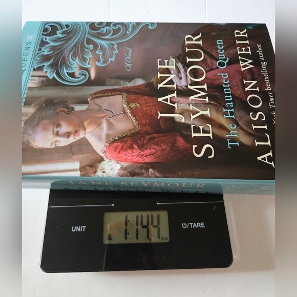 Jane Seymour The Haunted Queen. Alison Weir. Ballantine Books 2018 - Picture 16 of 16